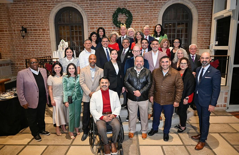 MHAB Holiday Group Photo