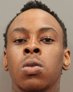 WANTED: Jaquavian Alfred (Previous booking photo)